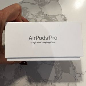 Air pods pro with MagSafe charging case